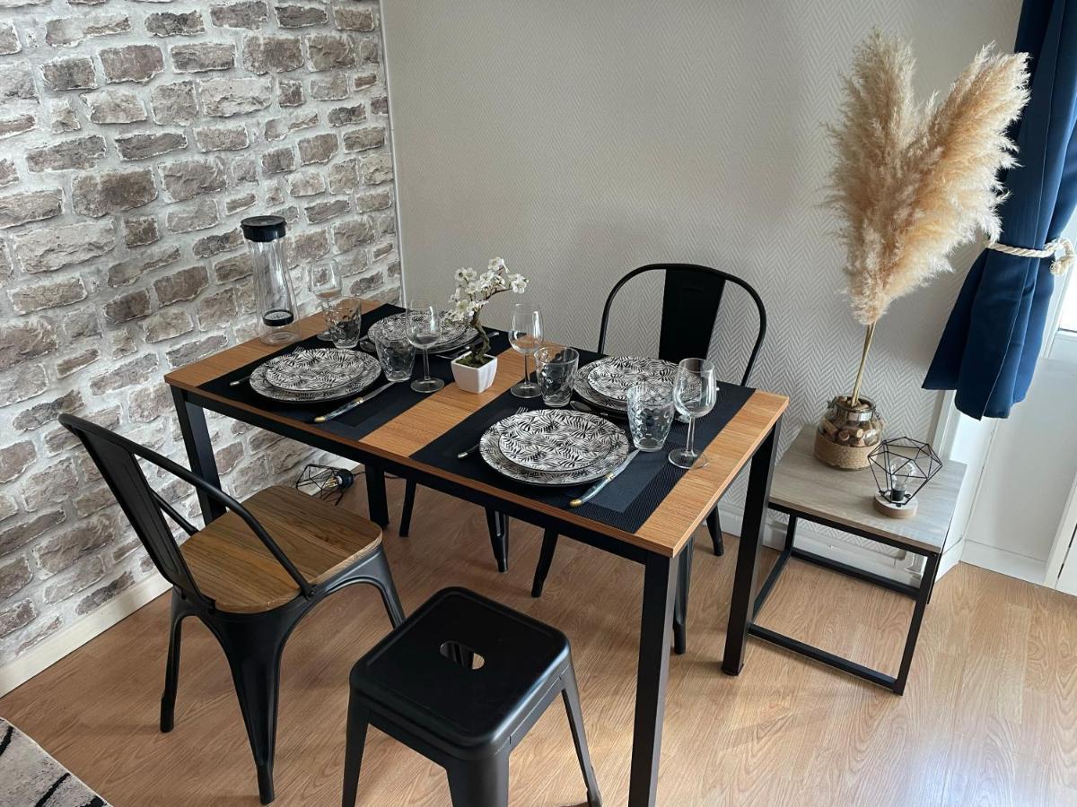 Cosy Studio - 50M Du Loing - Hyper-Centre Moret-sur-Loing Buitenkant foto